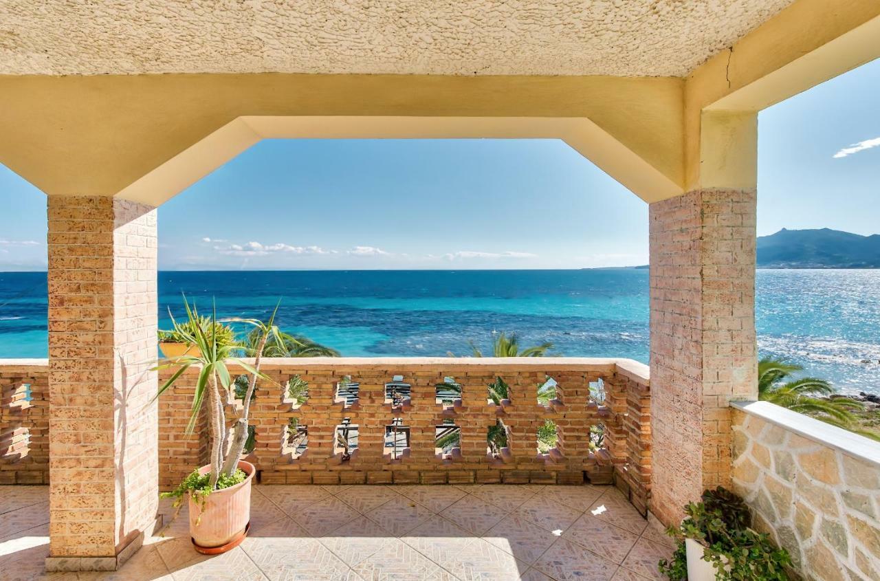 Green Boat Apartment Akrotiri  Exterior photo